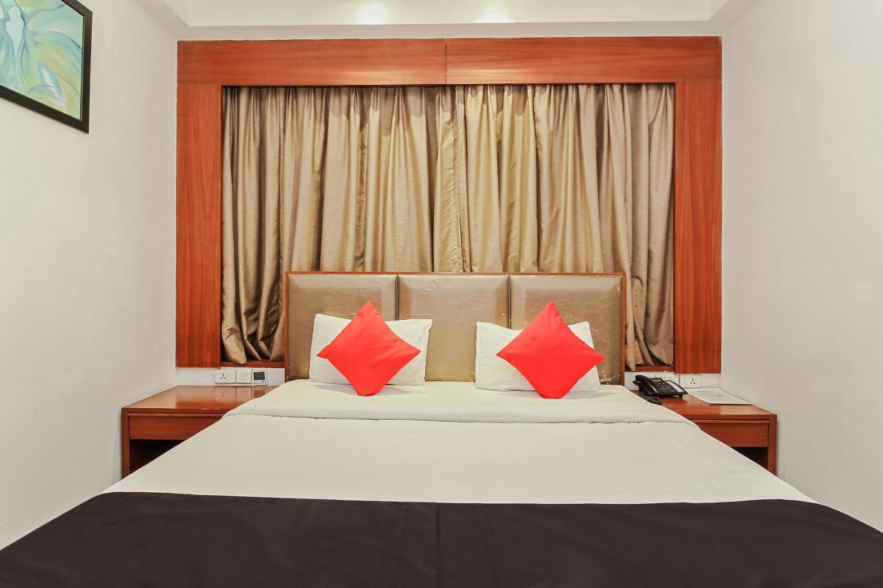 Capital O 35958 Lake View Hyderabad